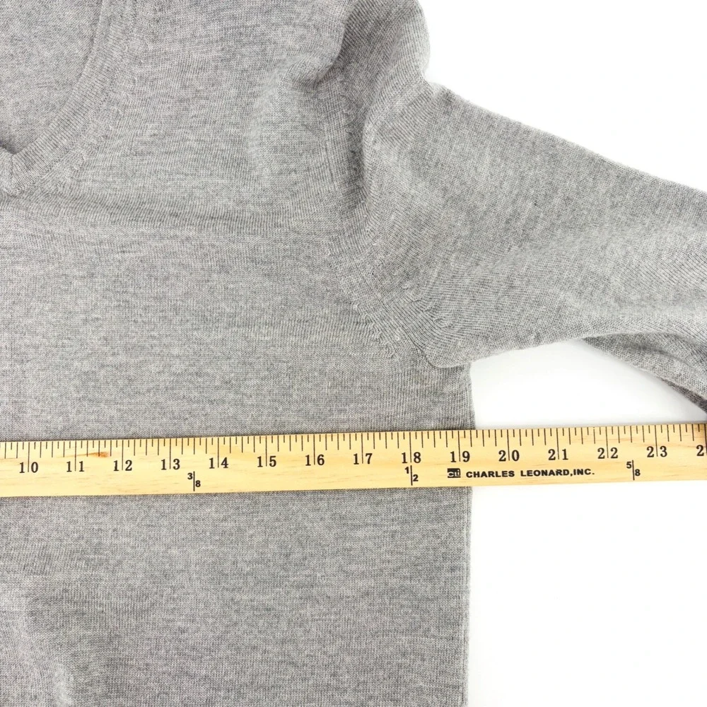 Express Merino Wool Sweater Mens M Gray Italian V-Neck Preppy